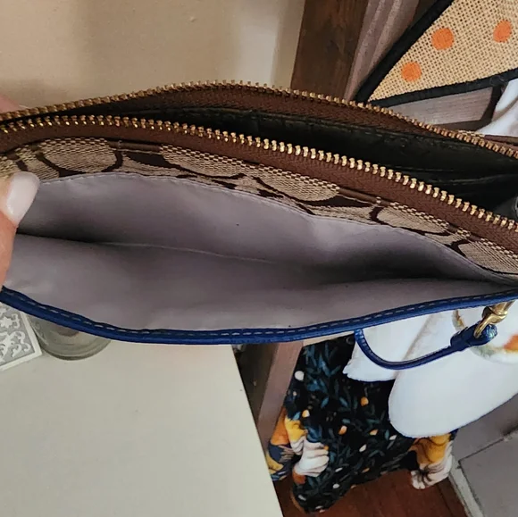 Coach Wristlet Vintage - Picture 8 of 11